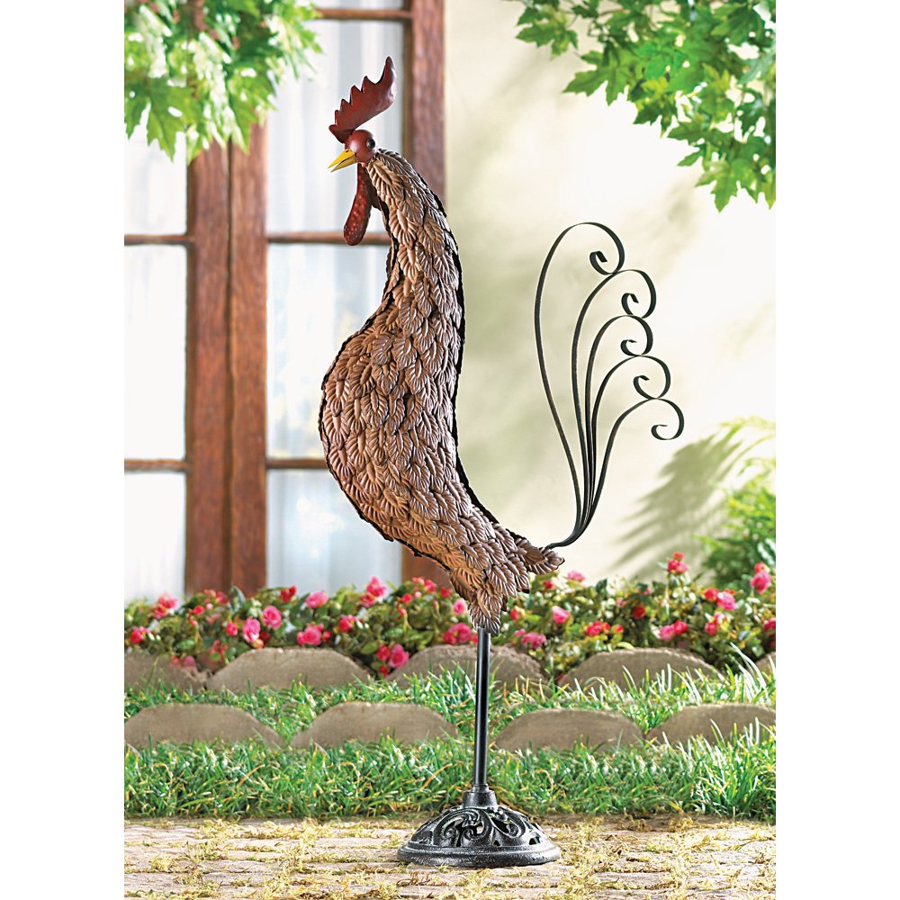 Metal sculpture rooster